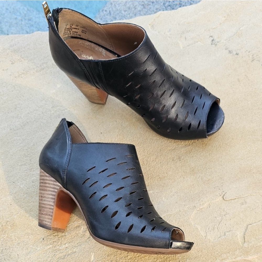 Clark’s Okena Women's Black Peep-Toe Heeled Shoes